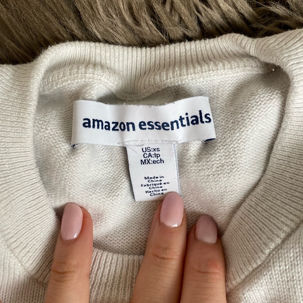 Amazon Essentials Sweater - Picture 3 of 3